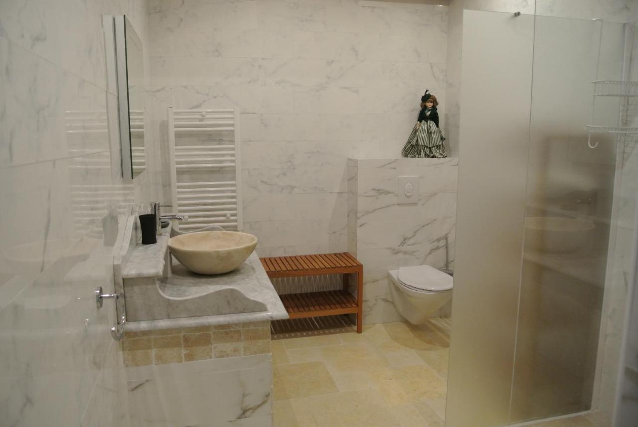 Grand Tamaris Hosting Bed and Breakfast Αρλ Εξωτερικό φωτογραφία